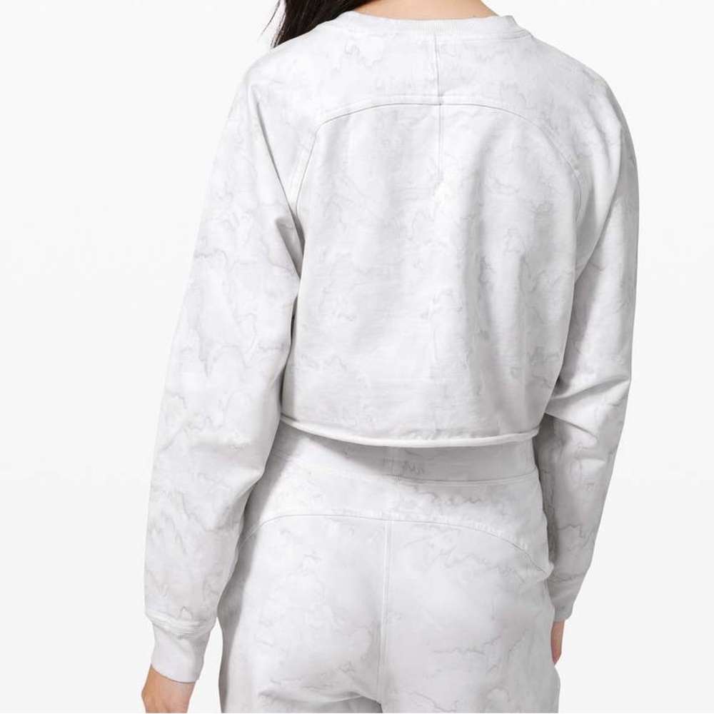 Lululemon LA Pullover Crew - Picture 2 of 7